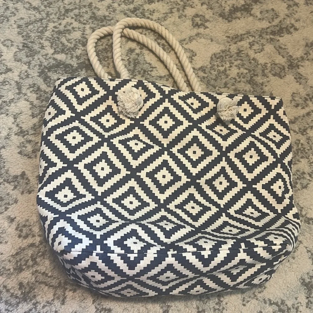 Blue and White Geometric Patterned Tote Bag